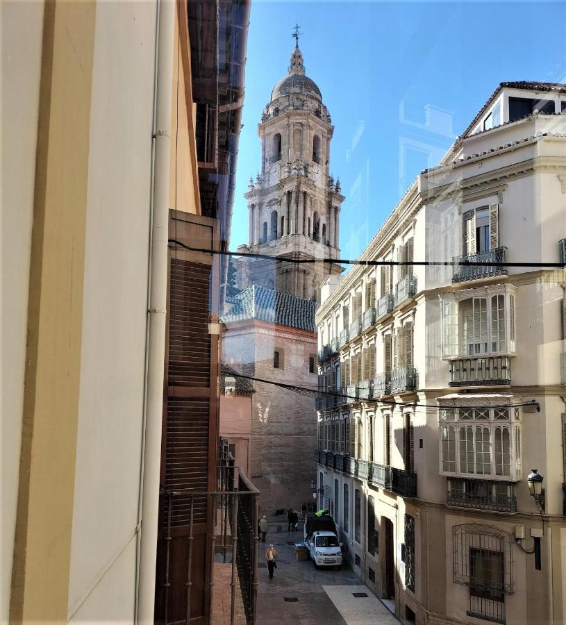 Coqueto Apartamento Junto A La Catedral De Malaga. Apartment Luaran gambar